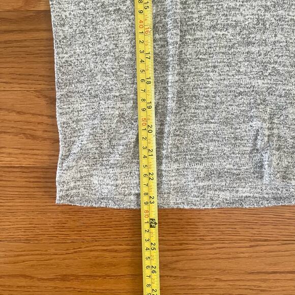 rag & bone Long Sleeve Tee Small Heather Gray Casual Knit V-Neck Top Minimalist - Picture 8 of 8